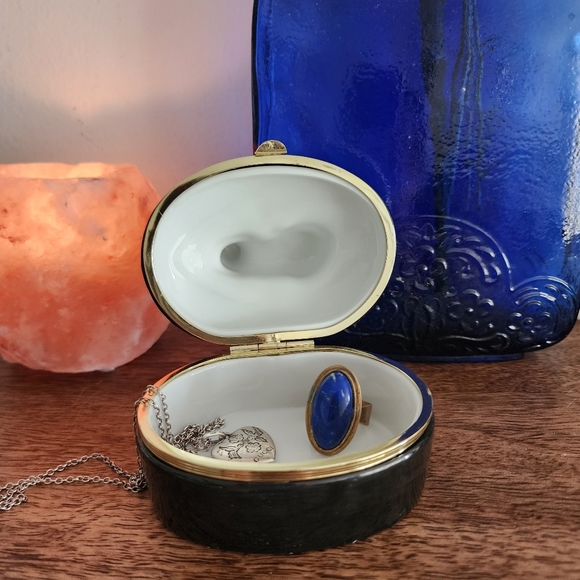 Beautiful Porcelain Japanese Ormolu Trinket Cat Jewelry Box - Picture 6 of 8